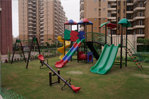 Outer Kid Play Area